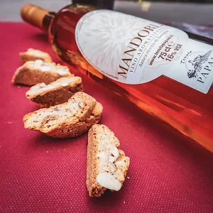 Almond-flavoured Liqueur Wine Tenuta Papale