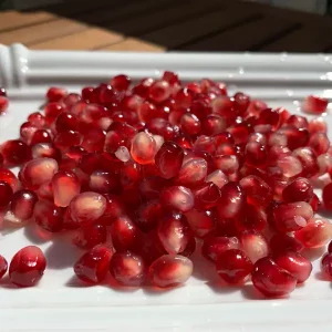 Magiantosa Pomegranate Liqueur_a
